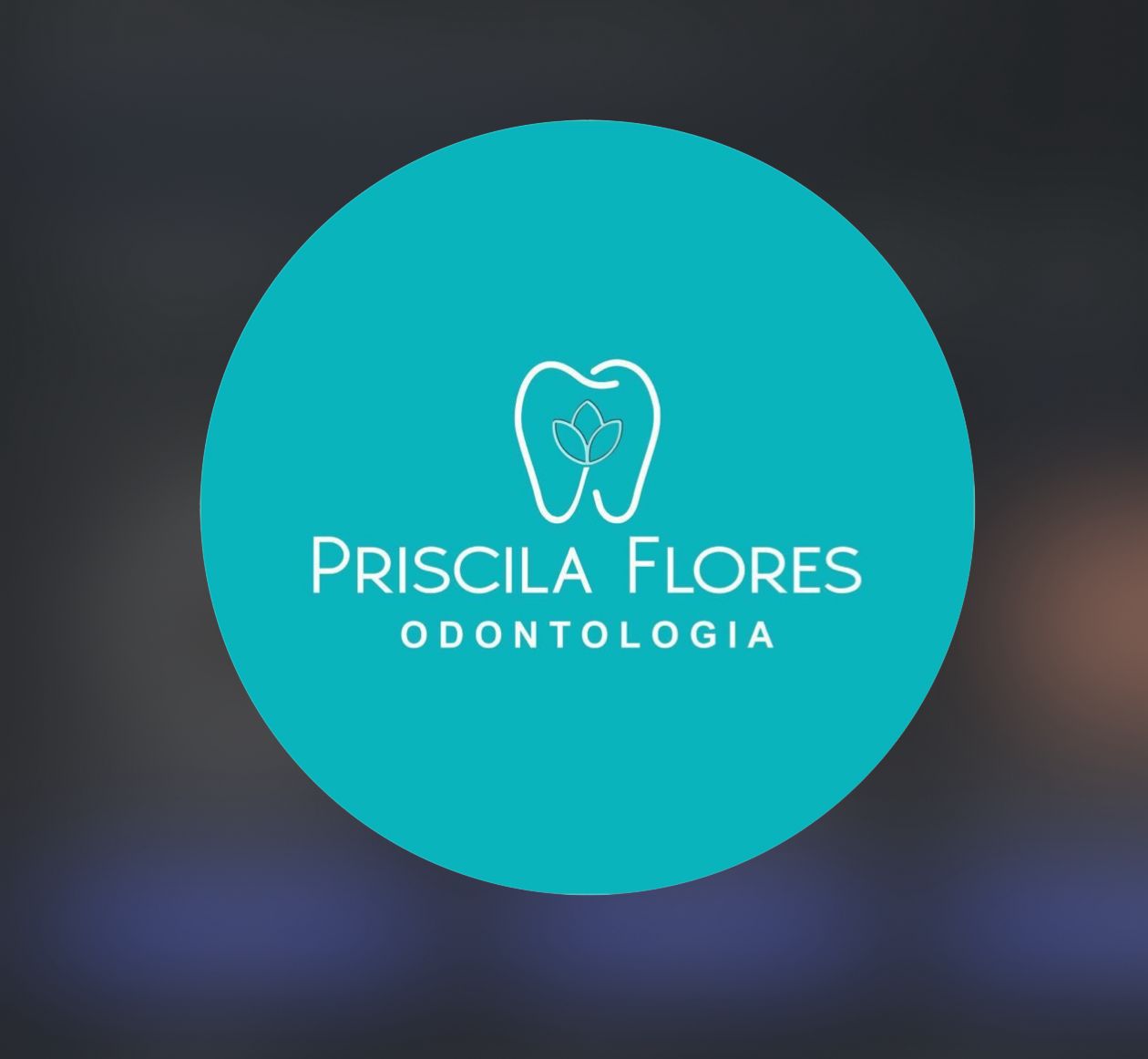 Logo Clínica priscila flores